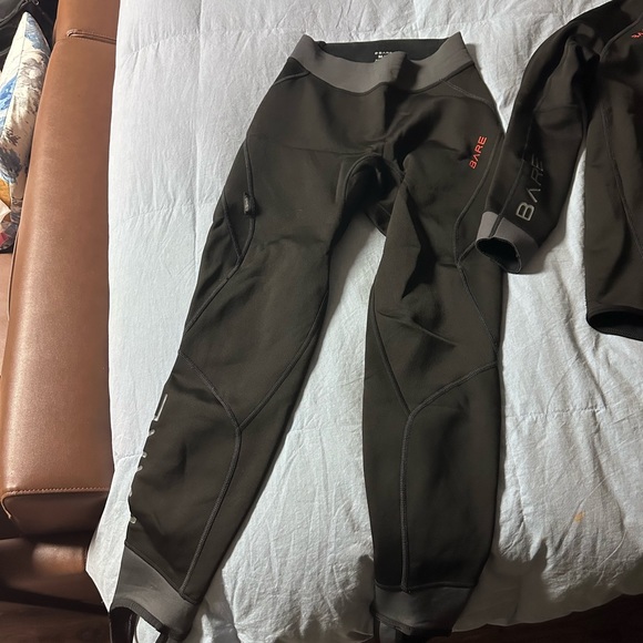 Bare Exowear Wetsuit - Picture 7 of 7